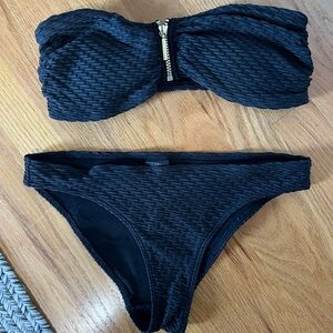 Black bandeau bikini